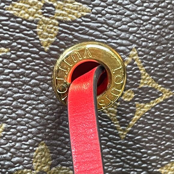 Louis Vuitton NéoNoé MM Monogram Poppy Bucket Bag - Picture 8 of 16